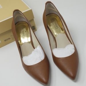 Michael Kors luggage brown leather mid pump new!